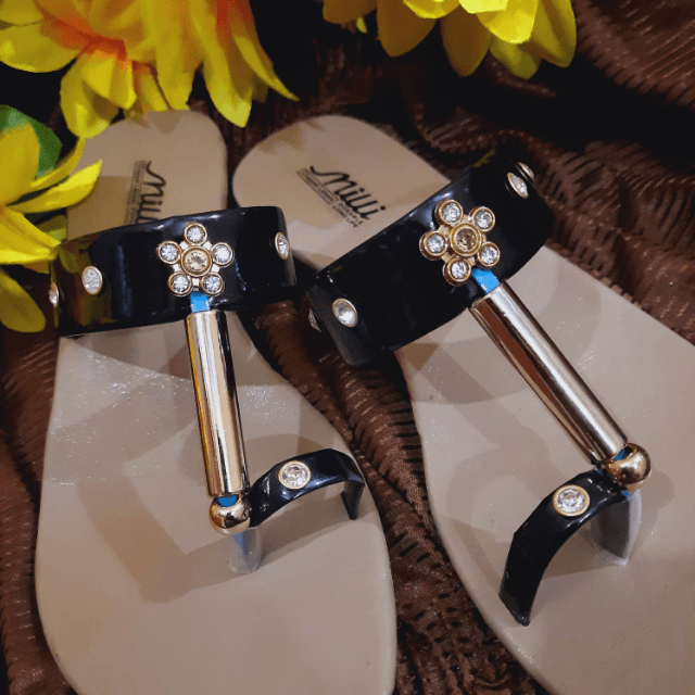 New Fancy 01 Stylish Ladies Slippers For Women And Girls