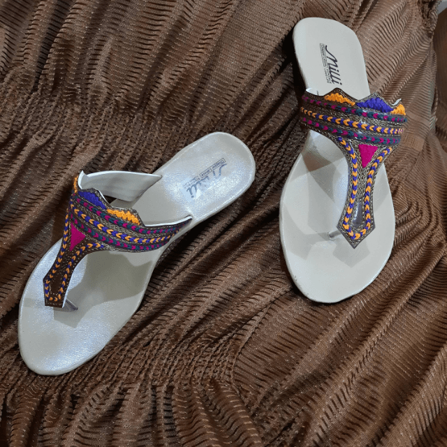 New Fancy 18 Stylish Ladies Slippers For Women And Girls